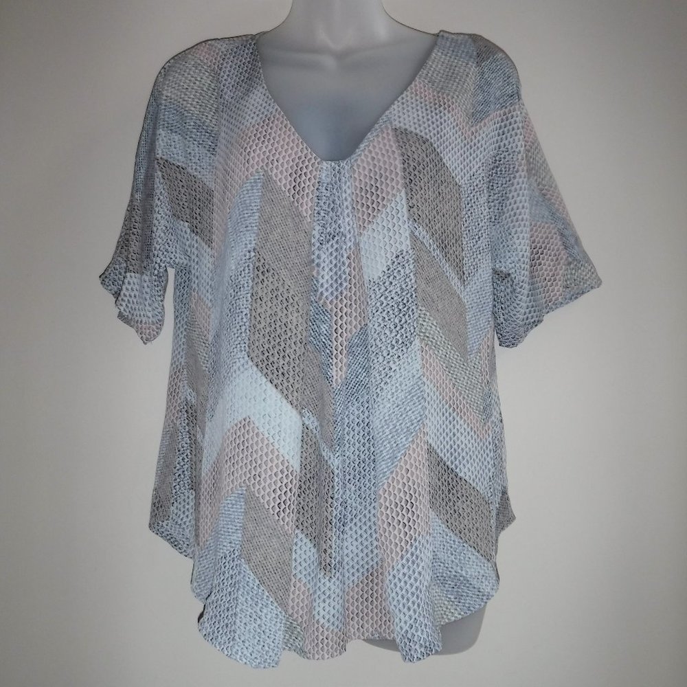 Collection by BOBEAU Patchwork Print Blouse sz S - Picture 1 of 4